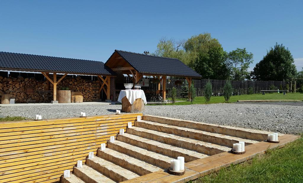 Villa Swiss Négyfalu Kültér fotó