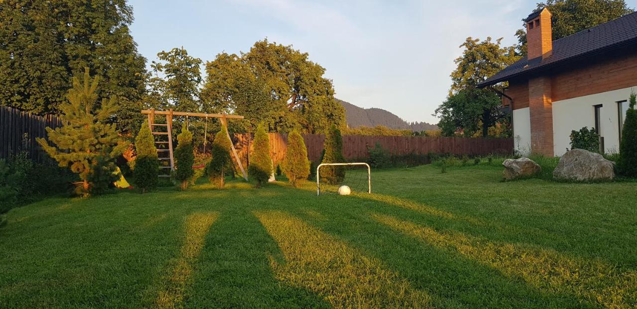 Villa Swiss Négyfalu Kültér fotó