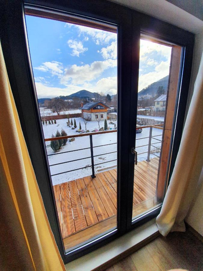 Villa Swiss Négyfalu Kültér fotó