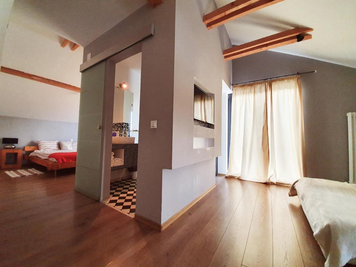 Villa Swiss Négyfalu Kültér fotó