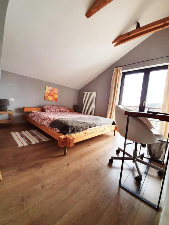 Villa Swiss Négyfalu Kültér fotó